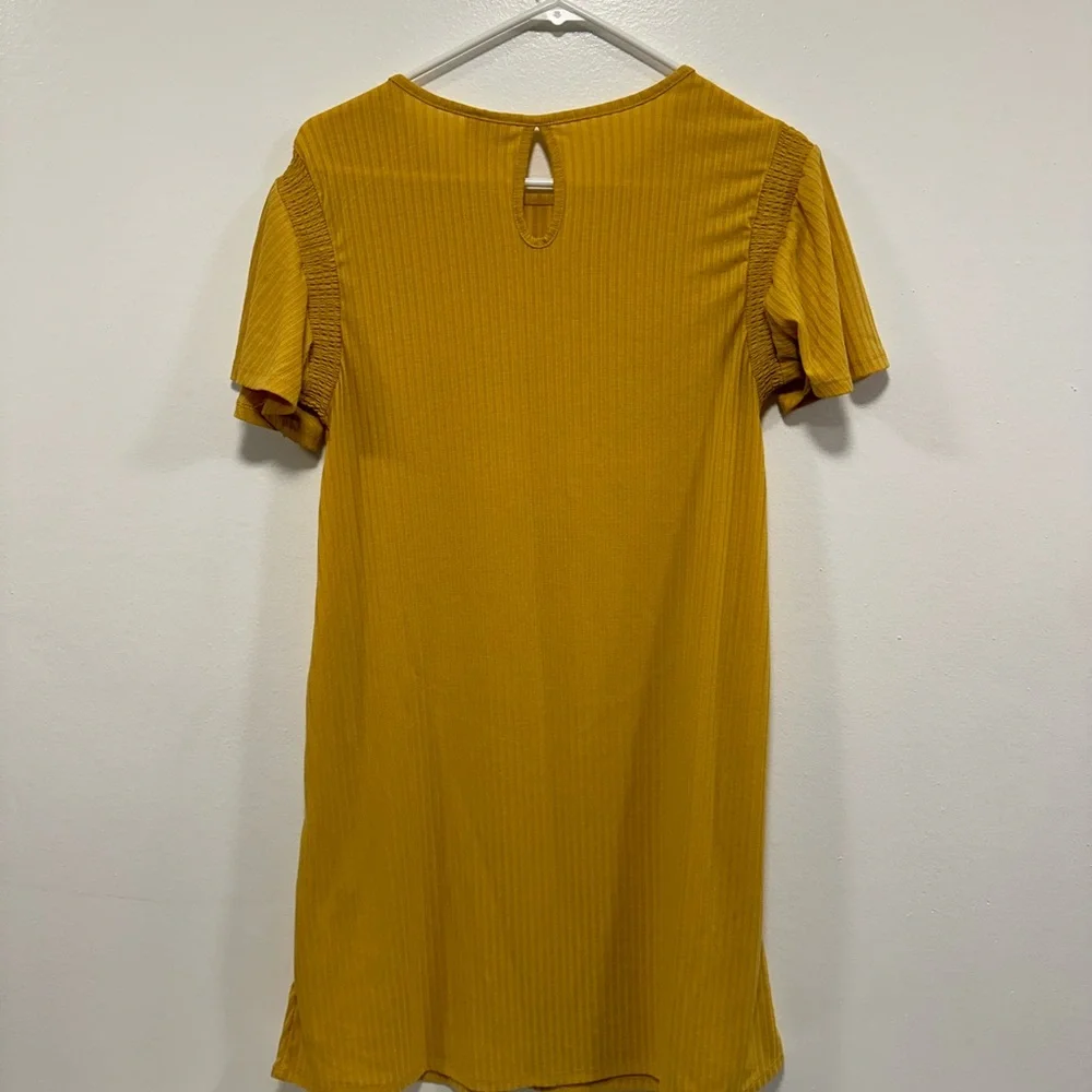 LulaRoe mustard dress! Ruffle dress with pockets! Women’s size small! - Picture 6 of 6